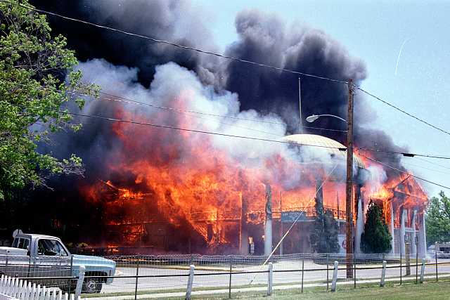 photo of the Colonial Fire At Put-in-Bay